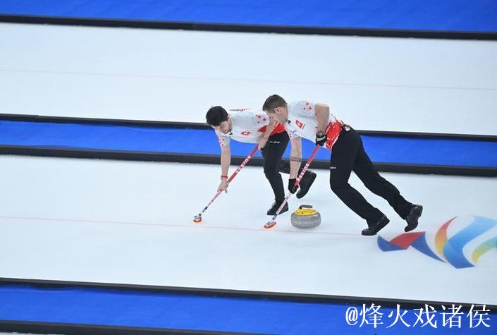 中国男子冰壶队获两连胜